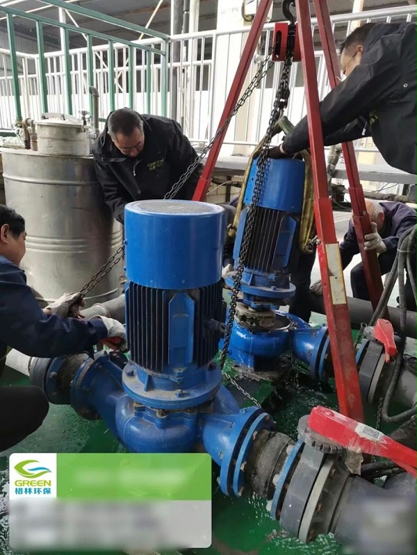 格林运维污水站对临时提升泵故障进行极速抢修